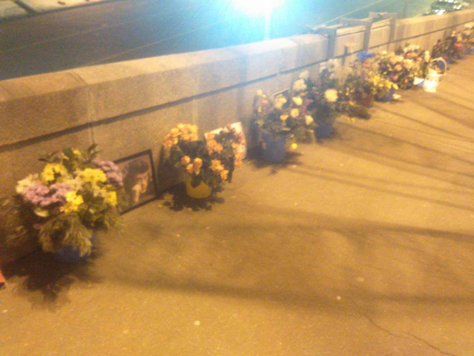 Немцов мост в ночь с 24 на 25 марта 2018 года